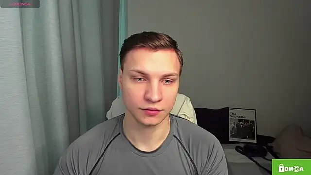 handsome guy01 online show from April 10, 7:04 am