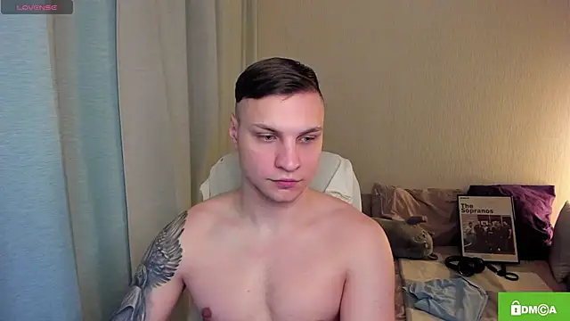 handsome guy01 online show from April 16, 8:53 pm