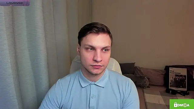 handsome guy01 online show from June 4, 9:32 pm