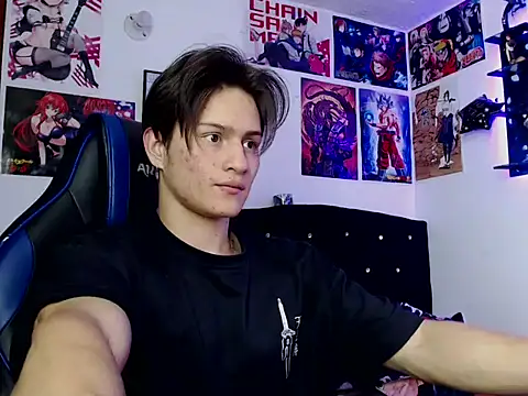 Snapshot of sr_jaeger chatting on December 14, 8:08 pm sr jaeger online show from December 14, 8:08 pm