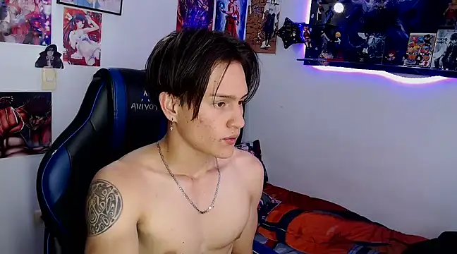 Snapshot of sr_jaeger chatting on March 3, 7:45 pm sr jaeger online show from March 3, 7:45 pm