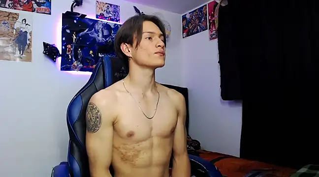 Snapshot of sr_jaeger chatting on March 19, 8:11 pm sr jaeger online show from March 19, 8:11 pm