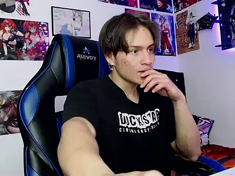 Snapshot of sr_jaeger chatting on December 9, 8:29 pm sr jaeger online show from December 9, 8:29 pm