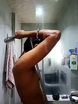 skinnyyyyyyyyy online show from November 15, 4:47 am