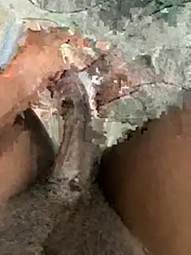 Jaybrown28 online show from April 25, 2:25 pm