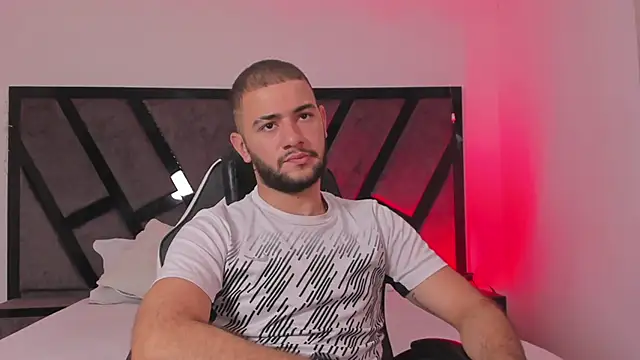 MaximusDick1  online show from February 6, 12:24 pm