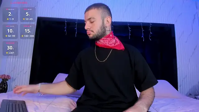 MaximusDick1  online show from April 18, 12:28 pm