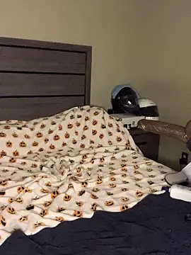 YourFavTwinkie online show from October 22, 6:06 am