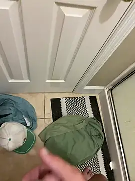 maddenikkis online show from April 11, 8:18 am