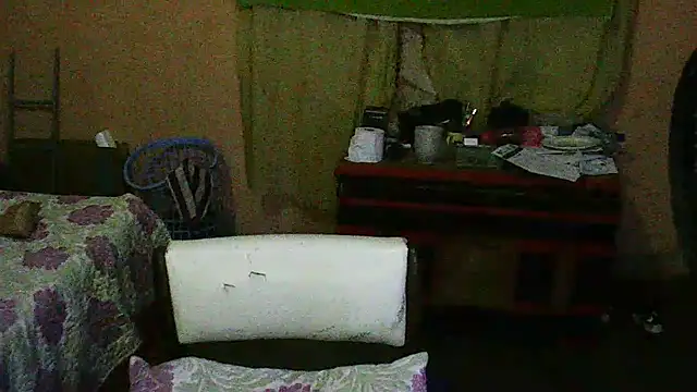 Snapshot of blackjackvv chatting on December 19, 1:07 am blackjackvv online show from December 19, 1:07 am
