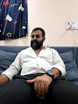 Fun Guuy online show from February 6, 5:10 pm