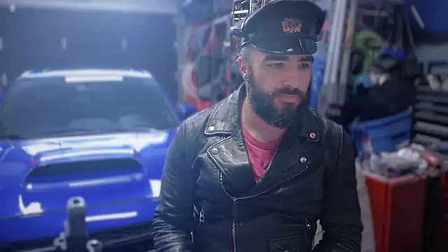 leatherpupmtl online show from October 24, 2:41 pm