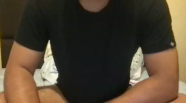 Snapshot of pe_netrad0r chatting on December 22, 9:20 pm pe netrad0r online show from December 22, 9:20 pm
