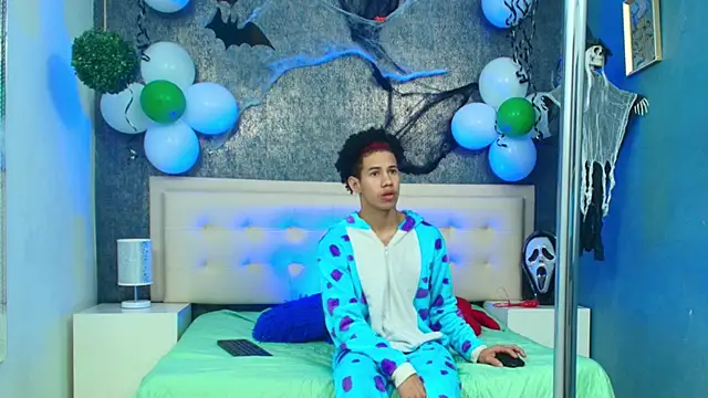 Erick Zhimerman online show from October 25, 4:14 am