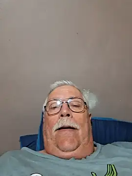 Snapshot of NawtyB1965 chatting on September 14, 4:58 am NawtyB1965 online show from September 14, 4:58 am