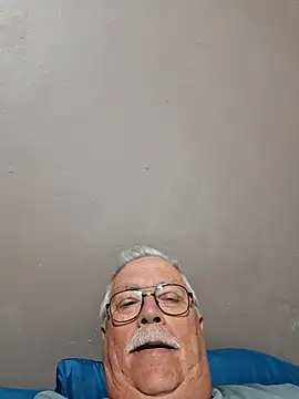 Snapshot of NawtyB1965 chatting on September 22, 3:28 am NawtyB1965 online show from September 22, 3:28 am