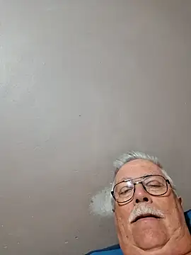 Snapshot of NawtyB1965 chatting on October 3, 3:44 am NawtyB1965 online show from October 3, 3:44 am