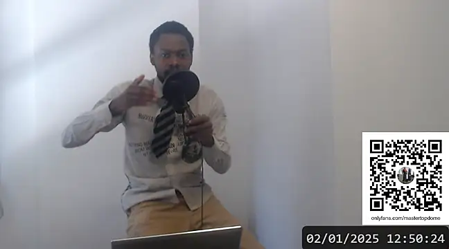 Snapshot of Mastertopdome chatting on January 2, 3:51 pm Mastertopdome online show from January 2, 3:51 pm
