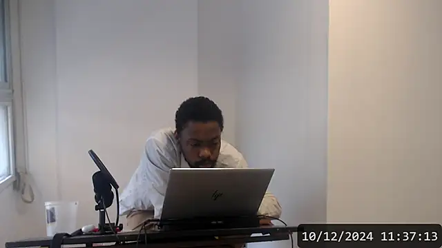 Snapshot of Mastertopdome chatting on December 10, 2:39 pm Mastertopdome online show from December 10, 2:39 pm