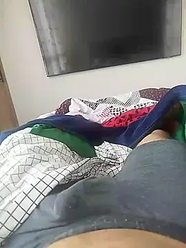 xxierra online show from December 3, 1:17 pm