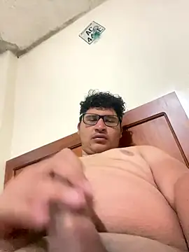 Ruk436 online show from December 4, 5:05 am