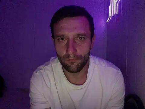 Snapshot of serjdj90 chatting on September 28, 2:53 am serjdj90 online show from September 28, 2:53 am