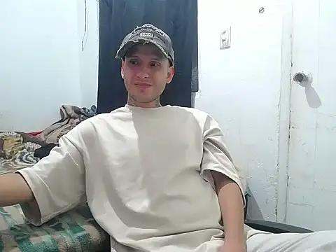Snapshot of esjrobles chatting on October 13, 12:33 pm esjrobles online show from October 13, 12:33 pm