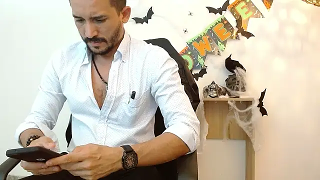 Snapshot of Reiko_85_ chatting on October 9, 7:19 pm Reiko 85 online show from October 9, 7:19 pm