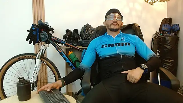 Reiko 85  online show from November 28, 3:14 pm