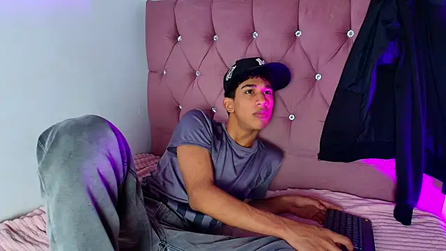 hares mds online show from November 18, 4:11 pm