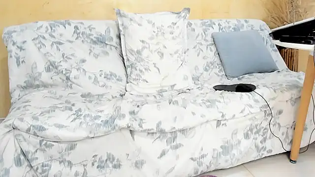 JuanDiegoKing online show from March 30, 3:07 am