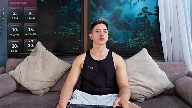 Snapshot of Zack_Miller24 chatting on January 29, 2:21 pm Zack Miller24 online show from January 29, 2:21 pm
