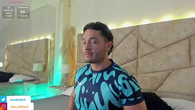 JossAckland online show from April 22, 7:18 pm