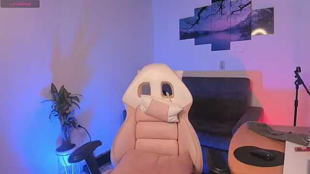 odelei online show from March 8, 7:35 am