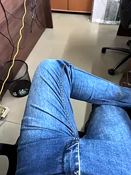 indboy online show from October 29, 11:13 am