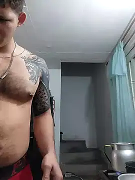 Snapshot of King_russo chatting on January 25, 9:46 pm King russo online show from January 25, 9:46 pm
