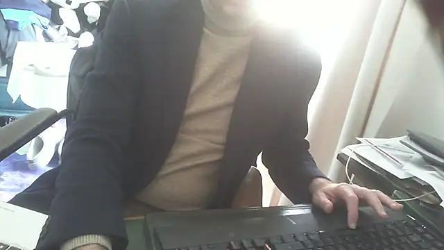 shyfrenchcock1 online show from March 24, 1:27 pm