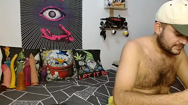 Snapshot of fetish_padrino chatting on September 22, 11:04 pm fetish padrino online show from September 22, 11:04 pm