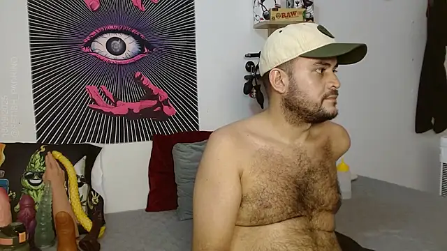Snapshot of fetish_padrino chatting on September 19, 2:34 am fetish padrino online show from September 19, 2:34 am