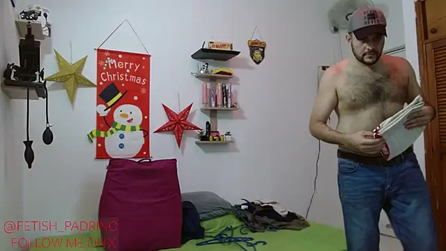 Snapshot of fetish_padrino chatting on December 25, 10:27 pm fetish padrino online show from December 25, 10:27 pm