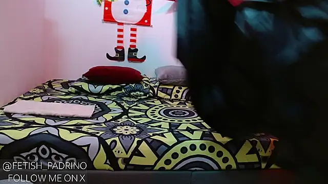 Snapshot of fetish_padrino chatting on December 31, 5:29 pm fetish padrino online show from December 31, 5:29 pm