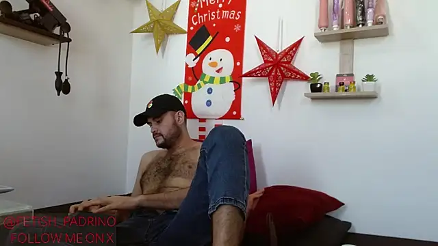 Snapshot of fetish_padrino chatting on December 22, 3:00 pm fetish padrino online show from December 22, 3:00 pm