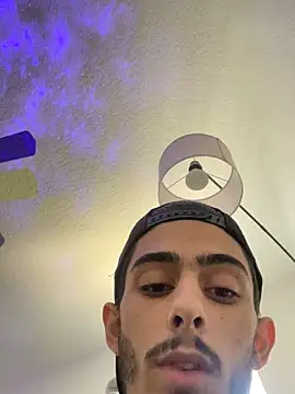 Snapshot of kennylove420 chatting on September 20, 5:24 pm kennylove420 online show from September 20, 5:24 pm