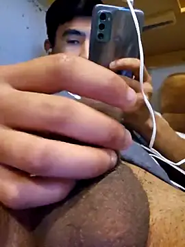 Axeltu77 online show from April 22, 10:25 pm