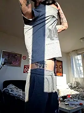 mileflav0r online show from March 20, 7:12 am