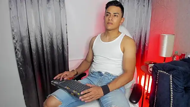 Lucii fer  online show from February 20, 11:34 am