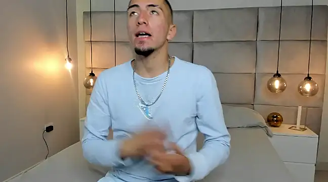 Snapshot of King_Dante_ chatting on December 9, 8:08 pm King Dante online show from December 9, 8:08 pm