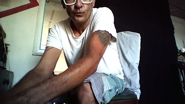 Snapshot of Pumpndeep chatting on September 17, 4:52 pm Pumpndeep online show from September 17, 4:52 pm
