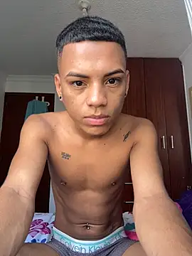 OwenStone  online show from November 10, 2:33 pm