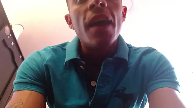 Snapshot of kv___xxx_ chatting on October 4, 5:40 pm kv xxx online show from October 4, 5:40 pm